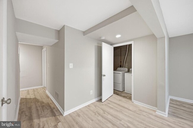 Building Photo - 40 Cobber Ln