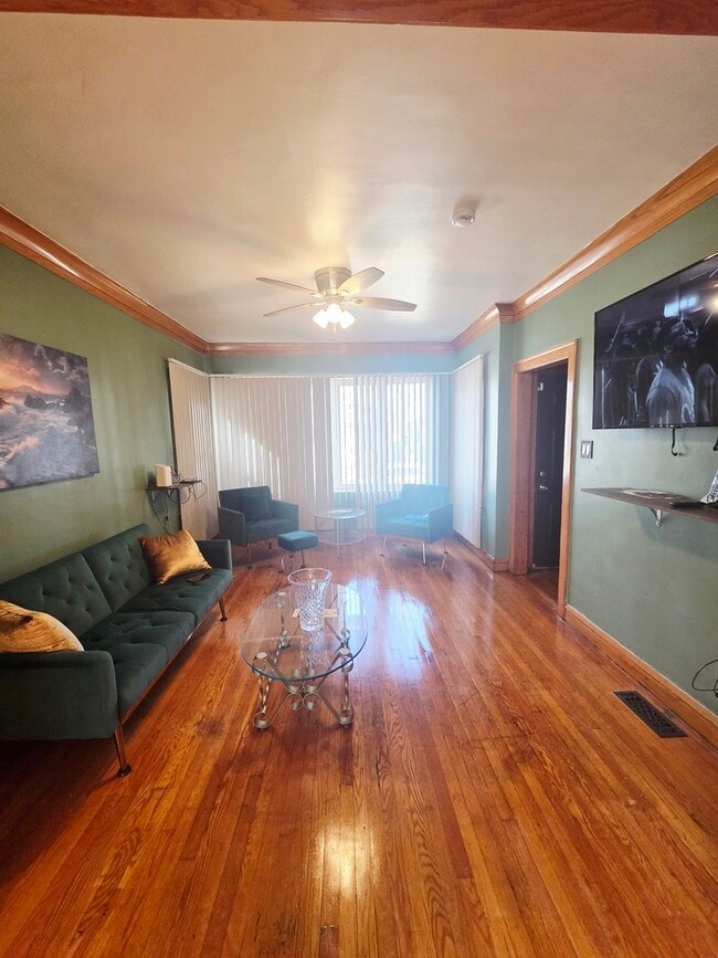 Building Photo - 12051 S Yale Ave