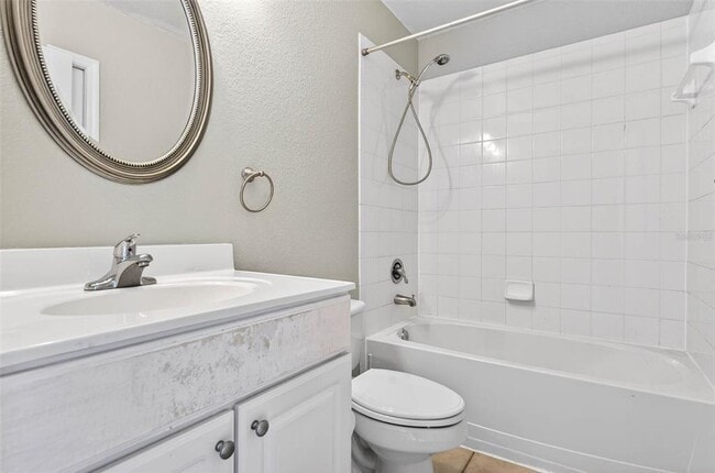 Building Photo - 9739 Meadow Field Cir