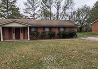 Building Photo - 413 Shawnee Dr
