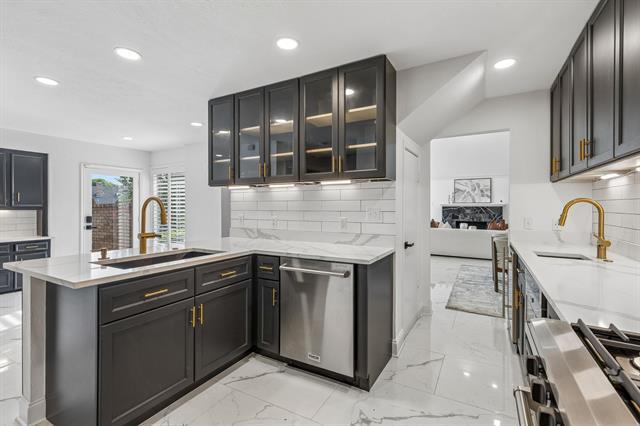 Building Photo - 10541 Berry Knoll Dr