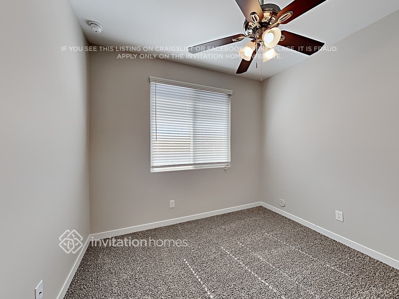 Building Photo - 18822 W Canterbury Dr