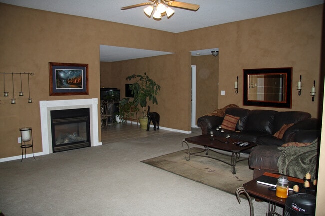 Building Photo - 4208 Brunswick Dr