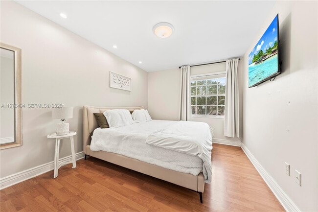 Building Photo - 547 NW 157th Ln