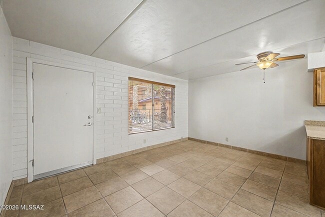Building Photo - 55 N Cherry Ave
