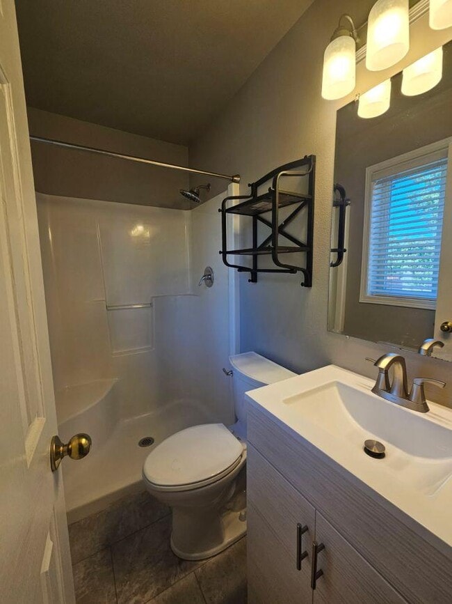 Building Photo - 5 bedroom in Billings MT 59102