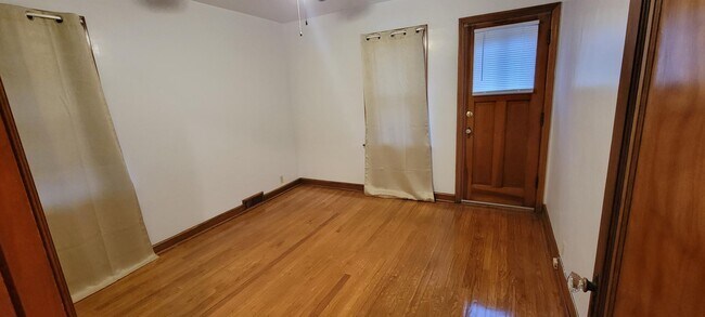 2nd Bedroom - 3948 N 44th St