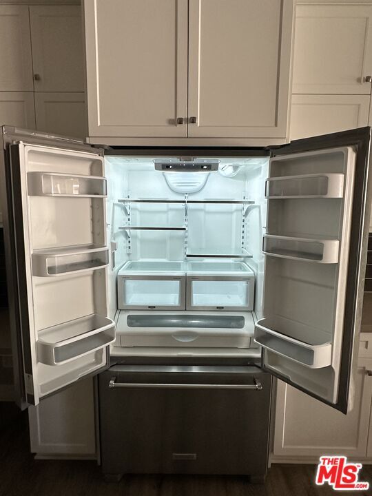 Building Photo - 72 Capricorn