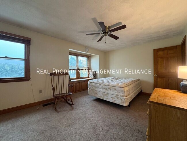 Building Photo - 38 Kimball Ave