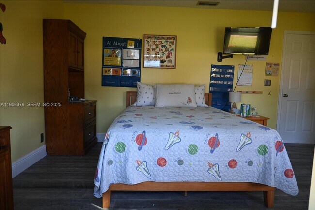 Building Photo - 14229 Stirrup Ln