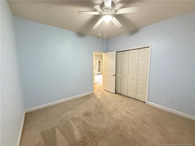 Building Photo - 755 Blue Bird Dr