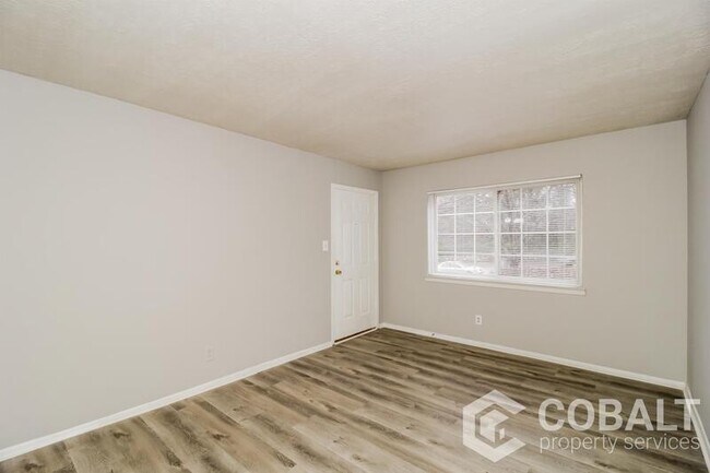 Building Photo - 641 Powder Springs St