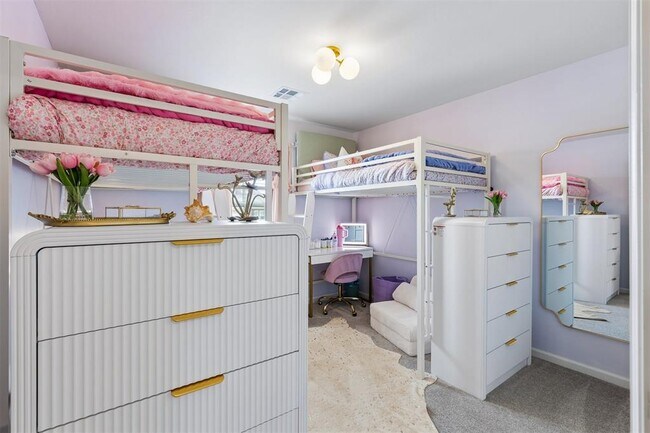 Building Photo - 2232 Los Angeles Ave