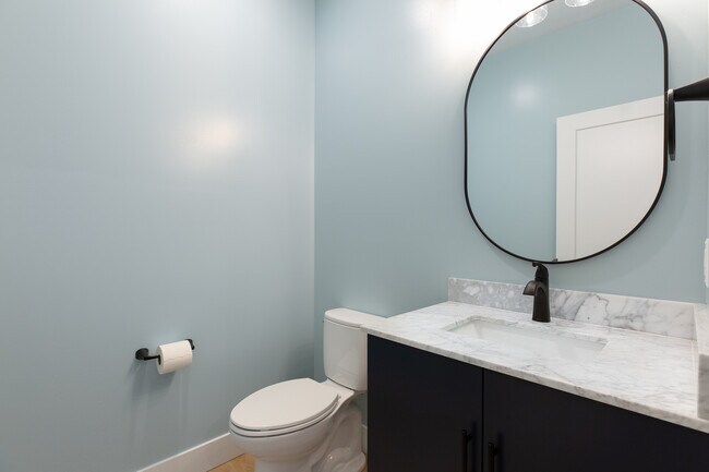 Building Photo - 5377 Remington Dr