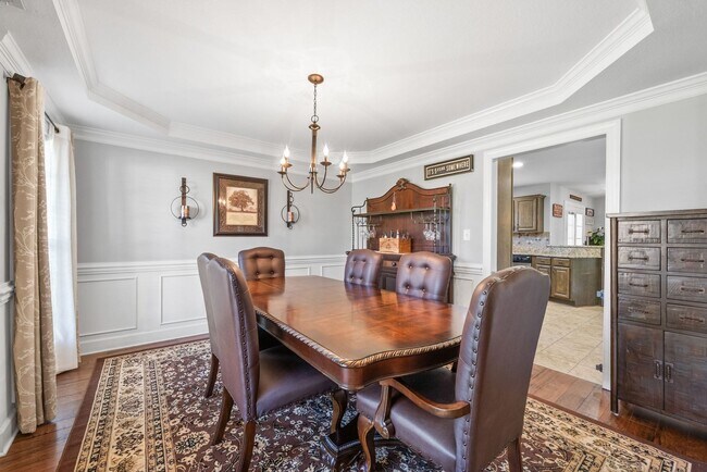 Building Photo - JUST REDUCED! Beautiful Craftsman Style Ho...