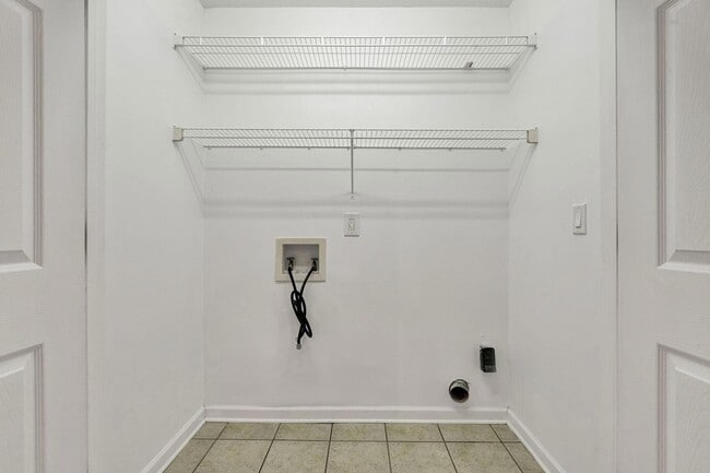 Building Photo - 3064 Igou Crossing Dr