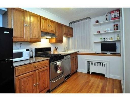 Building Photo - 55A Garden St