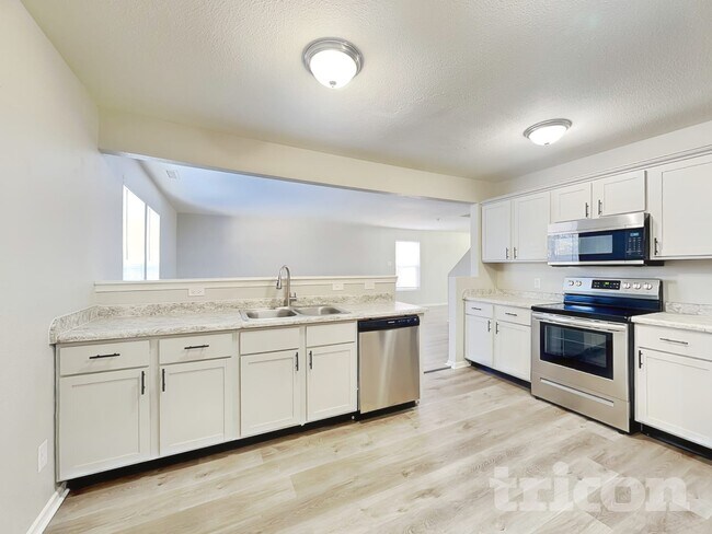 Building Photo - 1405 Bluestem Dr