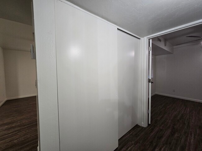 Building Photo - M&J Properties 161