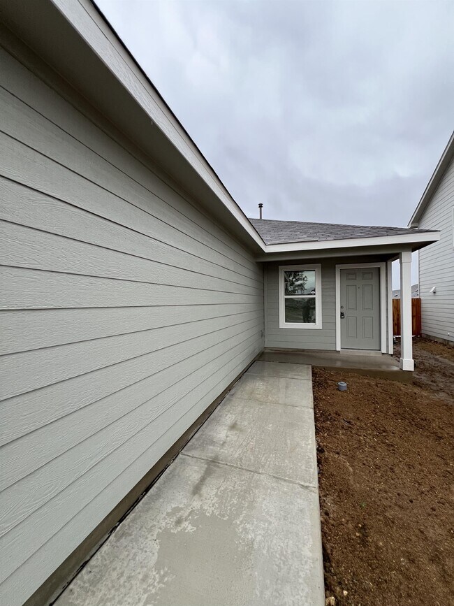 Building Photo - 9904 Wye Ml