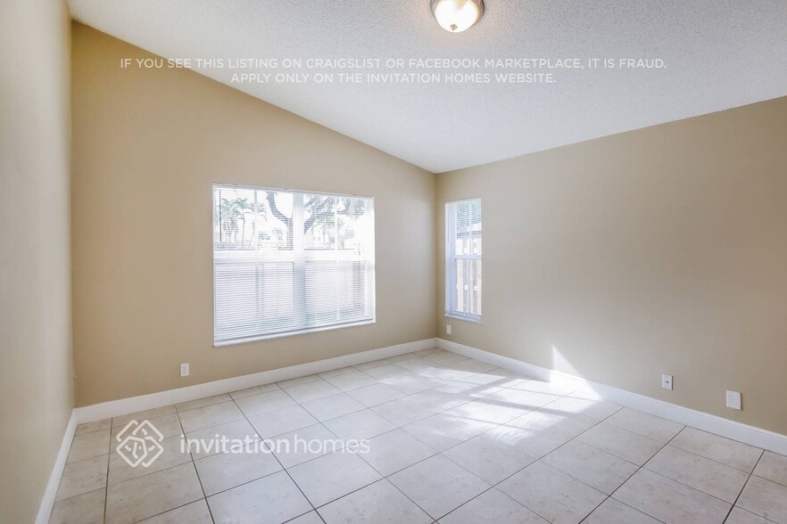 Building Photo - 6249 Island Way