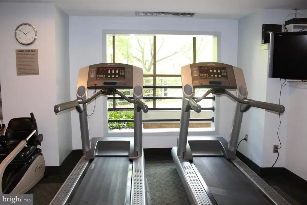 Building Photo - 1600 Hagys Ford Rd N