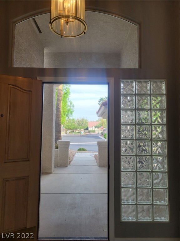 Building Photo - 2229 Fiero Dr