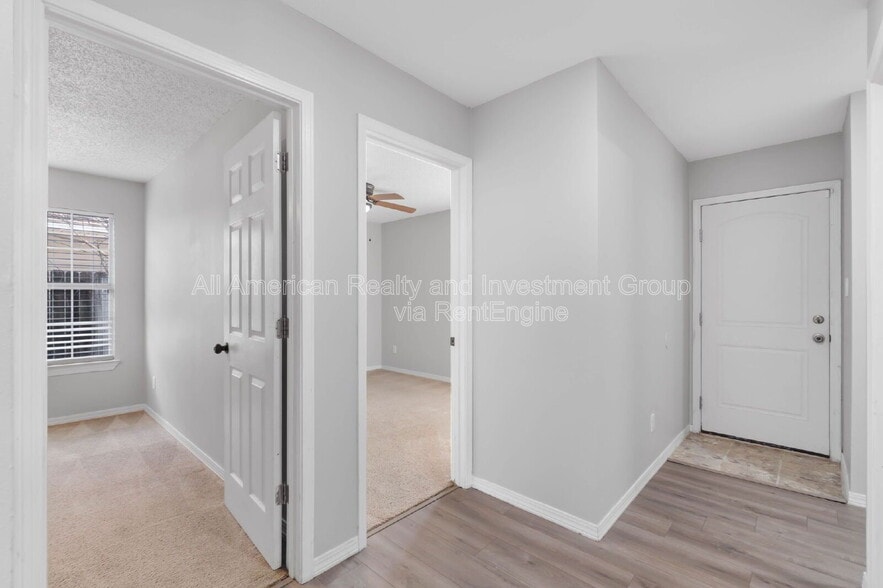 Building Photo - 908 Emily Cir