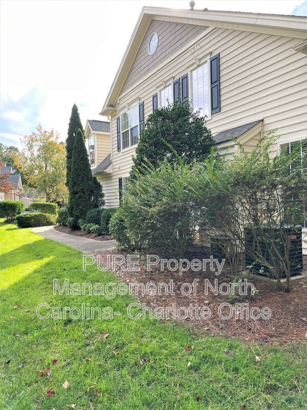 Building Photo - 9504 Lost Key Ct