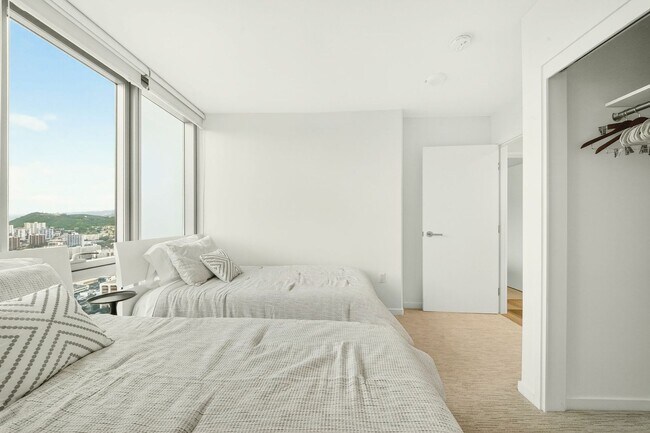 Building Photo - High-Rise Retreat | Panoramic Ocean & City Views