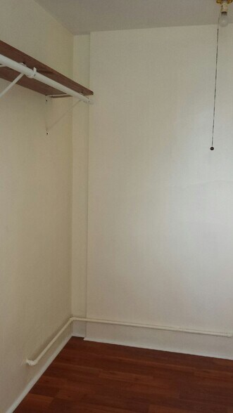 Building Photo - 128 S Ave 57