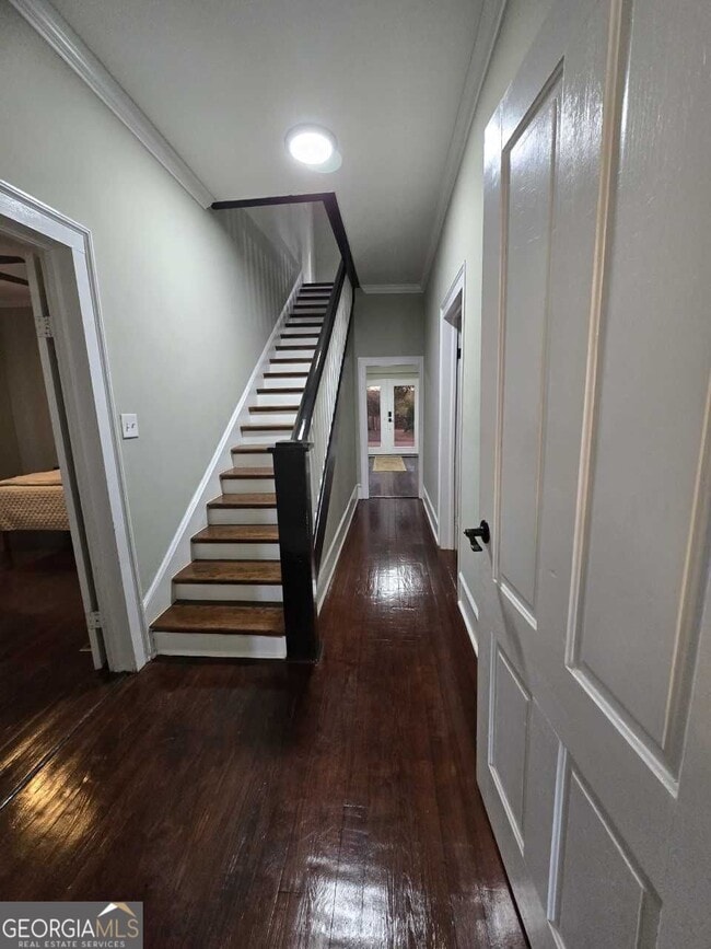 Building Photo - 402 Meriwether St