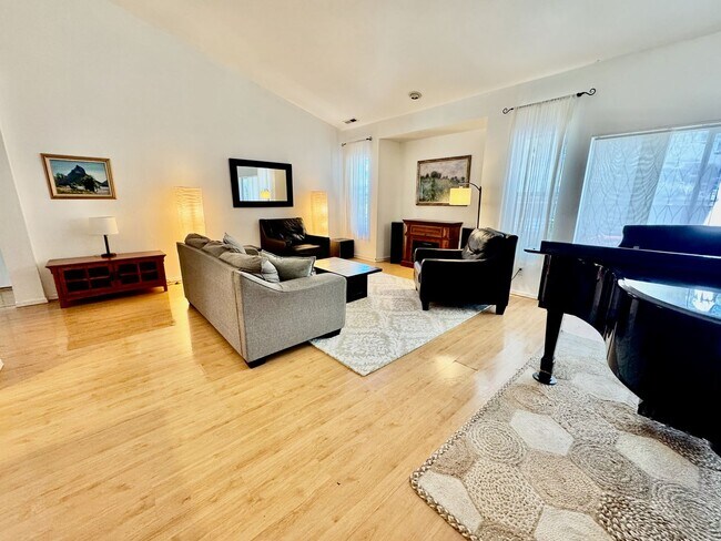 Building Photo - 4809 S Dory Trail