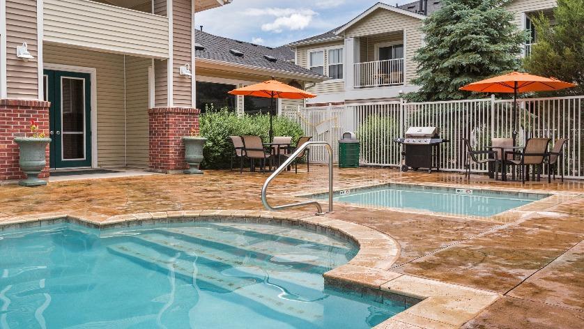 Building Photo - Fountain Springs