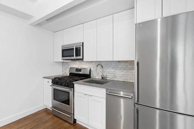 Building Photo - 1 bedroom in NEW YORK NY 10002