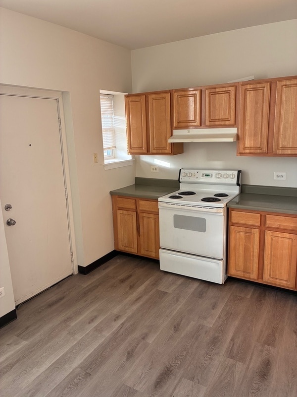 Building Photo - 5647 W Madison St