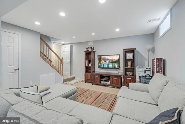 Building Photo - 12918 Framingham Ct