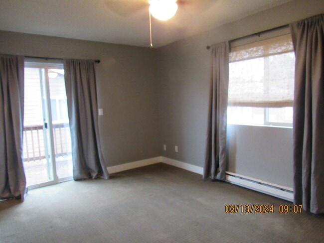 Building Photo - Single family residence in Rifle