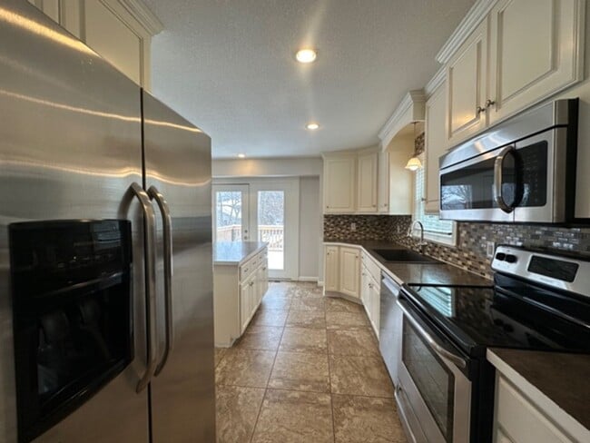 Building Photo - {10240}  Renovated Home in Cherry Hills+ H...