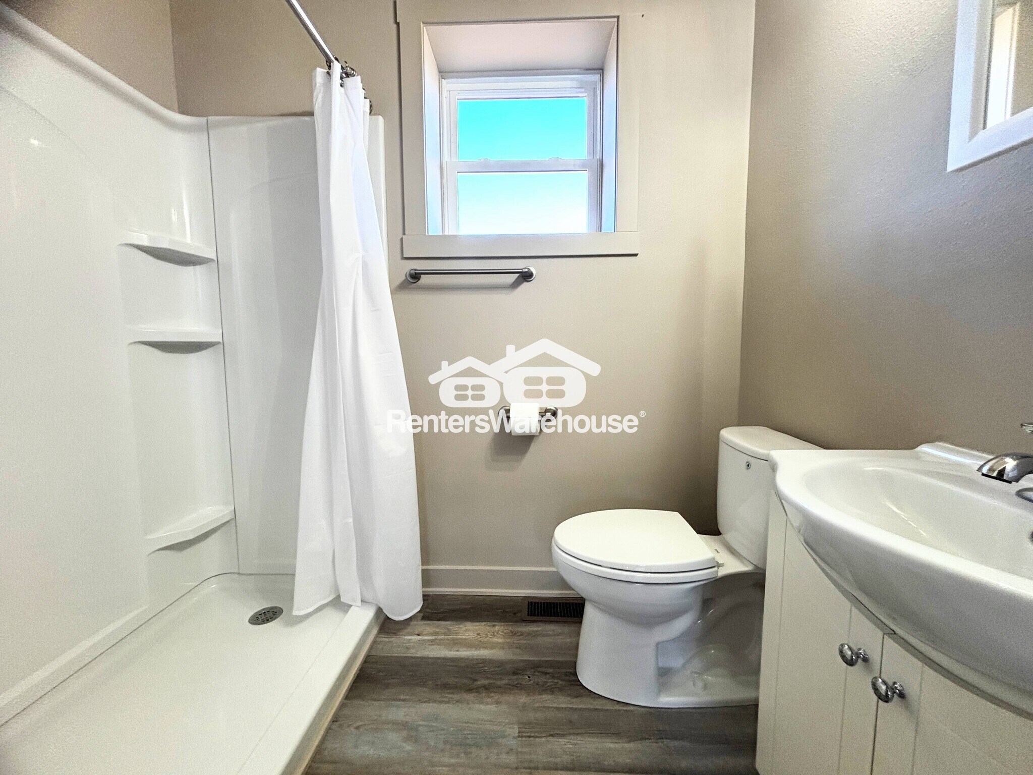 Building Photo - 2621 SE 14th St