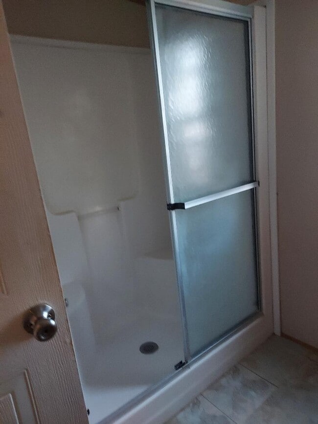 Building Photo - 122 Rd 3050