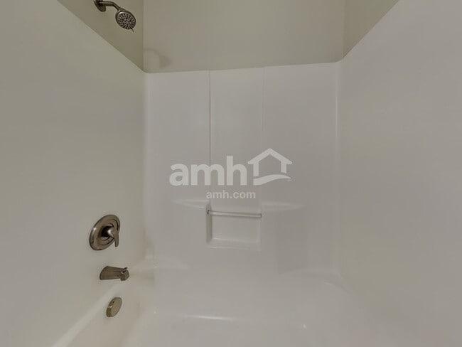 Building Photo - 936 Anchor Way NE