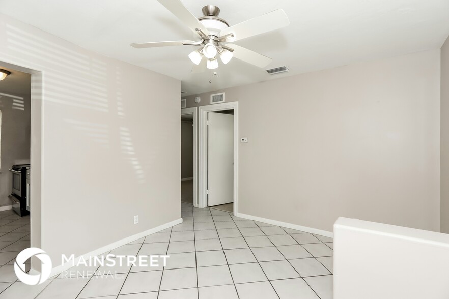 Building Photo - 1367 NE 27th St