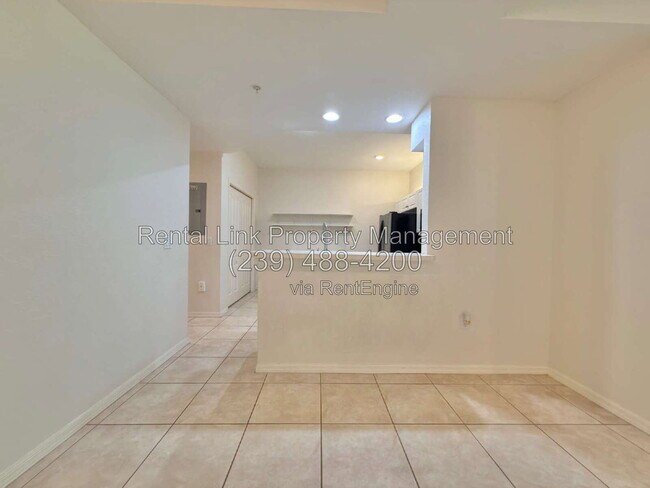 Building Photo - 354 Dover Pl