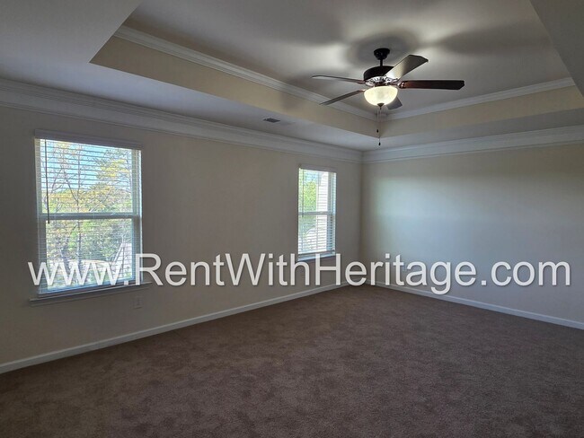 Building Photo - ABSOLUTELY BEAUTIFUL 5 BEDROOM/ 4.5 BATH HOME YOU DONT WANT TO MISS.