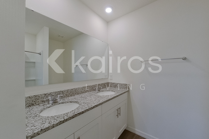 Building Photo - 32130 Katelin Cir