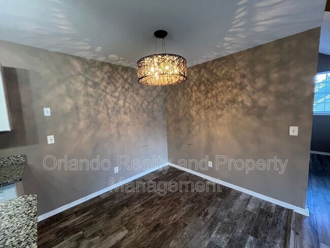 Building Photo - 6088 Westgate Dr