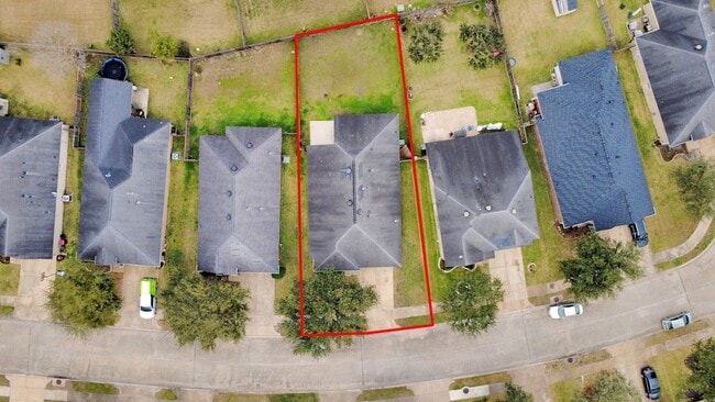 Building Photo - 1722 Lansing Cove Dr