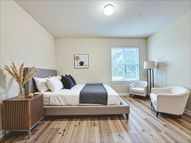 Building Photo - 4025 Meadow Bluff Way