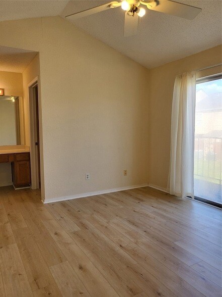 Building Photo - 2500 E Park Blvd